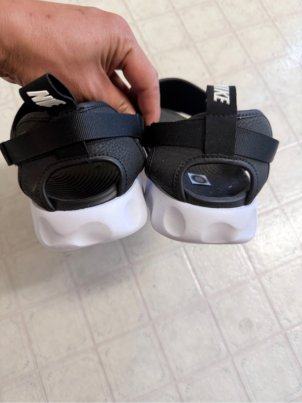 Nike Owaysis Adjustable Hook & Loop Strap Men's Sandals Black/White US 12 - Picture 3 of 5